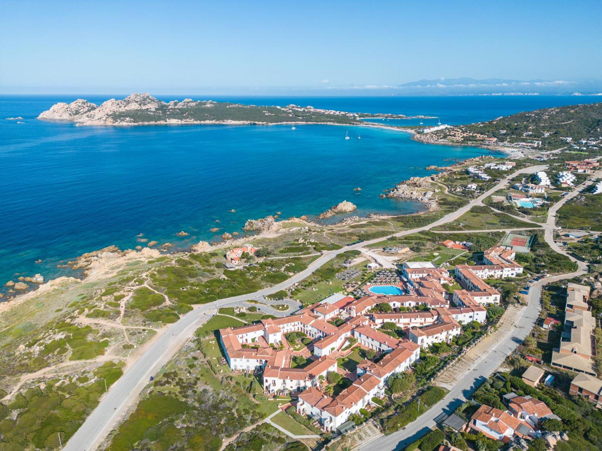 Mangia's Santa Teresa Sardinia, Curio Collection By Hilton 5*