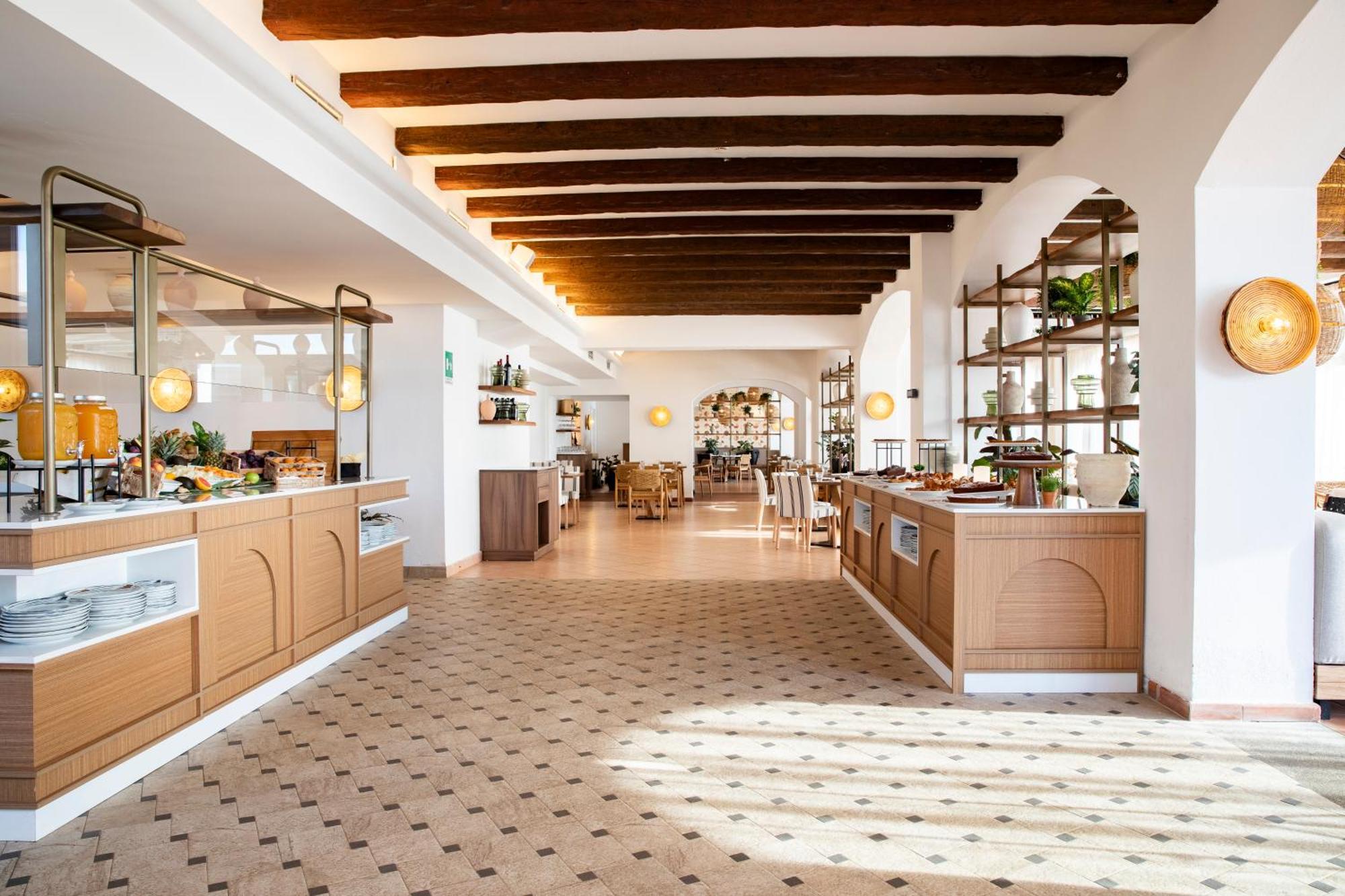 Mangia's Santa Teresa Sardinia, Curio Collection By Hilton Resort
