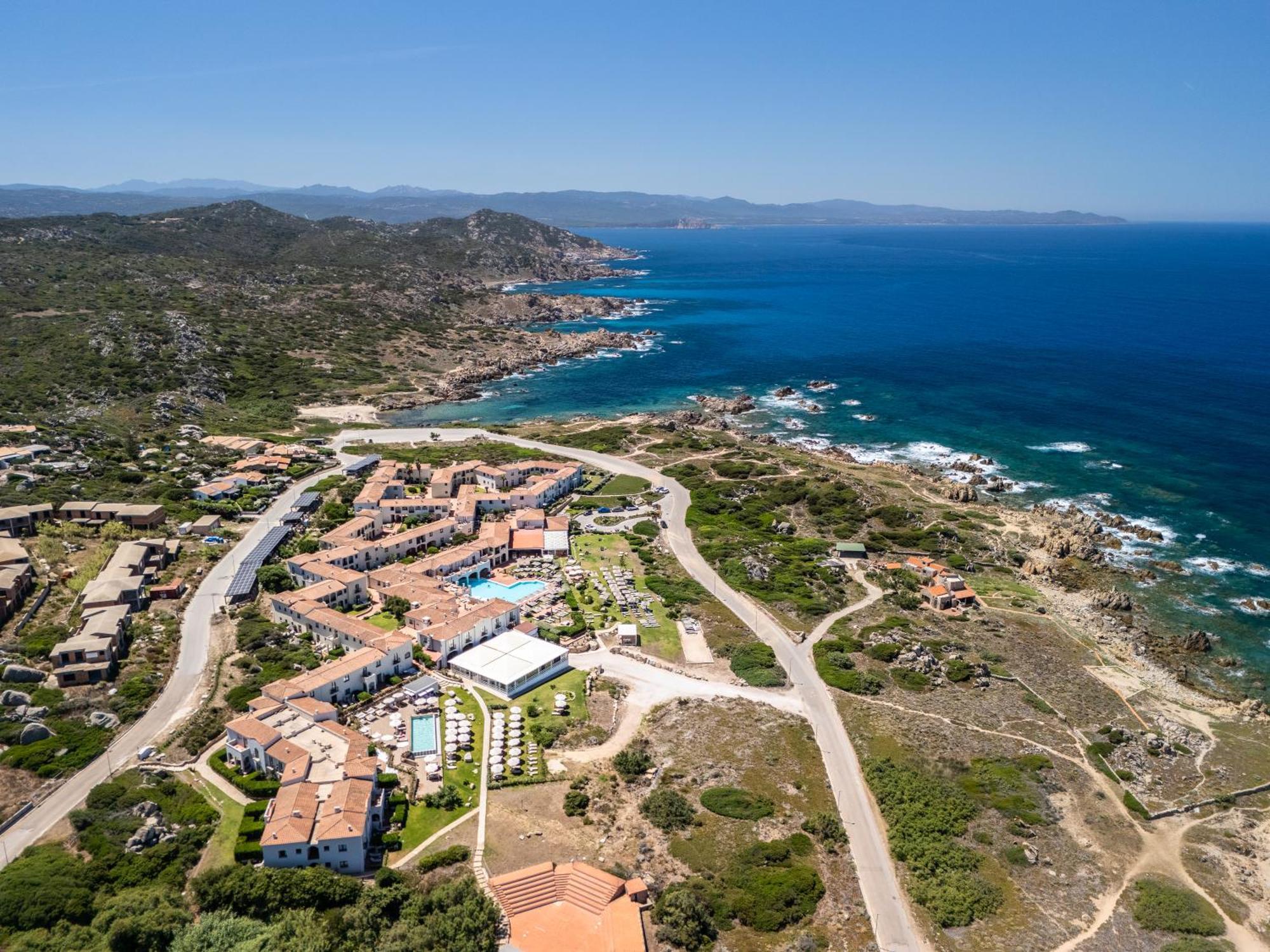 Mangia's Santa Teresa Sardinia, Curio Collection By Hilton