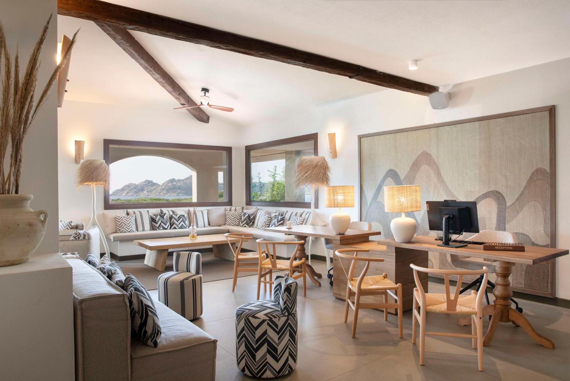 Station touristique Mangia's Santa Teresa Sardinia, Curio Collection By Hilton